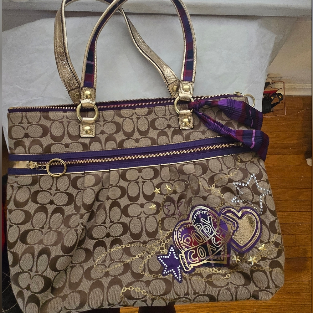 Authentic Coach Poppy Large Tote